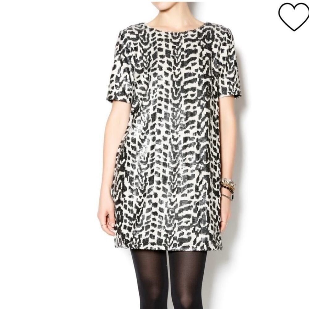 J.O.A women’s sequin dress medium black white‎